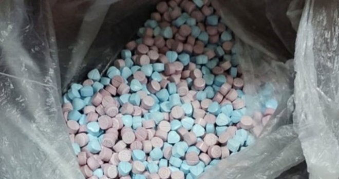 Evinden 832 Uyuşturucu Hap Çıktı