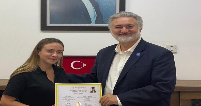 Evkaf’ın katkılarıyla eğitimini tamamladı, doktor oldu