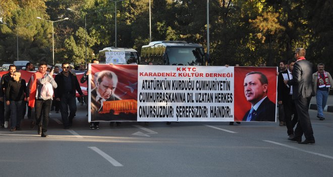 EYLEMCİLER, ATATÜRK KÜLTÜR MERKEZİ ÖNÜNDEN AFRİKA GAZETESİ’NE YÜRÜDÜ 