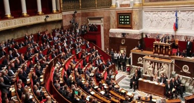 FRANSA'DA TERÖRLE MÜCADELE YASA TASARISI ONAYLANDI