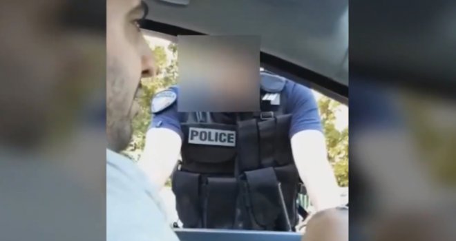 Fransız polis derneği: Türk gurbetçi ile tartışan polisin üniforması, yeleği ve kelepçesi sahte