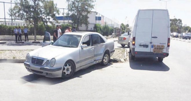 FUAR Kavşağında kazasız gün geçmiyor