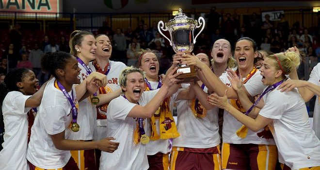 Galatasaray FIBA Kadınlar Avrupa Kupası'nda şampiyon.