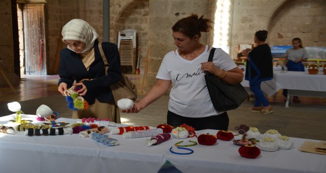 GAZİMAĞUSA ÖZEL EĞİTİM MERKEZİ ÖĞRENCİLERİ ESERLERİNİ SERGİLEDİ