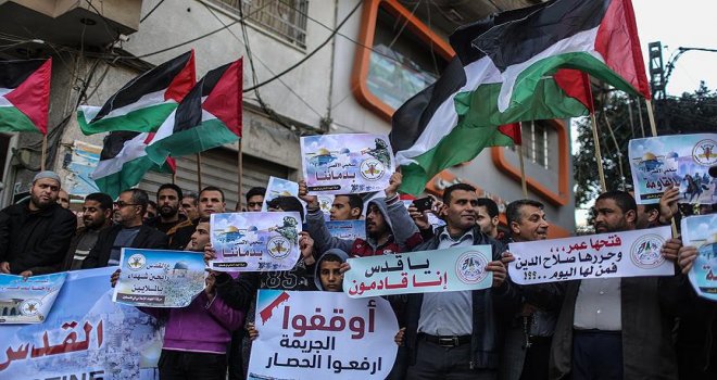 Gazze'de ABD'nin Kudüs kararı protesto edildi