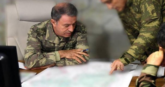 Genelkurmay Başkanı Orgeneral Akar sınırda incelemelerde bulunuyor