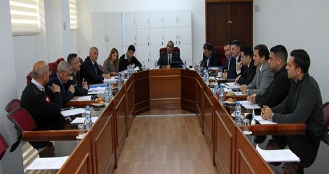 GİRNE-LEFKOŞA ANA YOLUNDA YAŞANAN SEL FELAKETİ İÇİN KURULAN MECLİS KOMİTESİ TOPLANDI