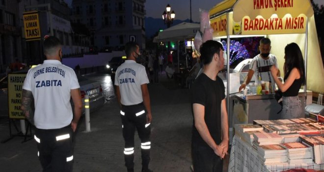 Girne’de zabıtalar kordonboyunda devriye gerçekleştiriyor
