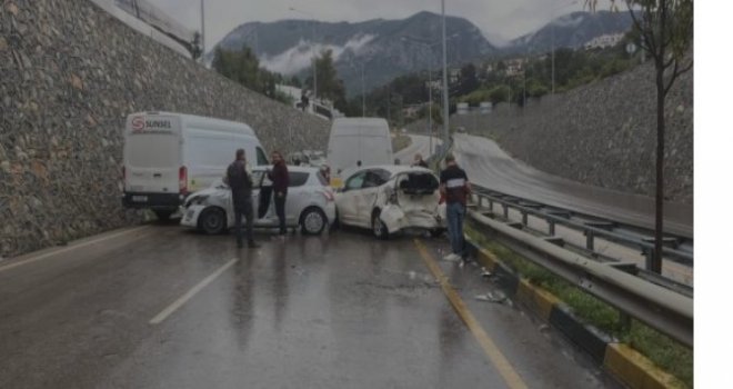 Girne'de zincirleme kaza!
