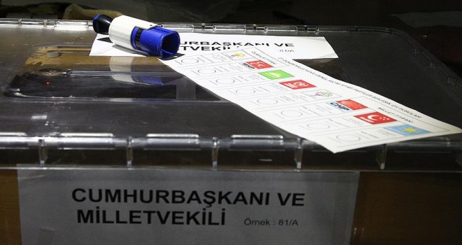 Gümrük ve sınır kapılarında oy verme işlemi başladı..