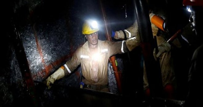 Güney Afrika’da altın madeninde 950 işçi mahsur kaldı