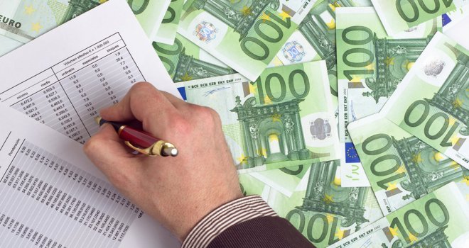 Güney Kıbrıs’ta borçlar 9 ay sonra yeniden yapılandırılacak