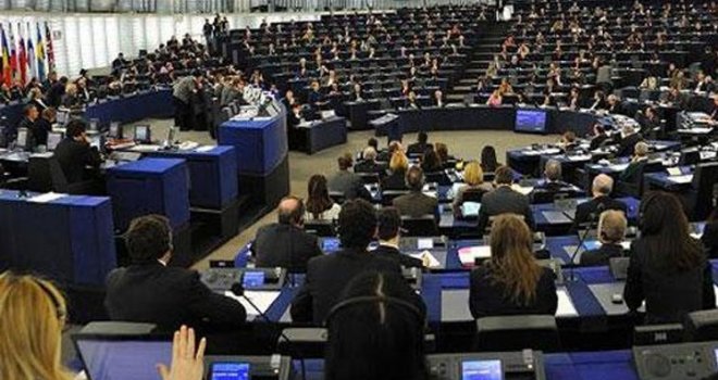Güney Kıbrıs’taki Parlamenterler Türkiye’yi protesto ettiler!