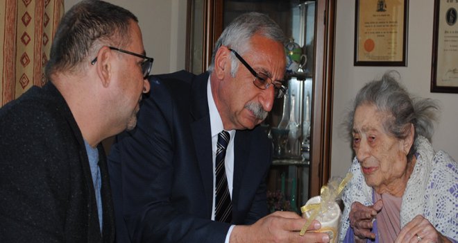 Güngördü, Türkan Aziz’i ziyaret etti