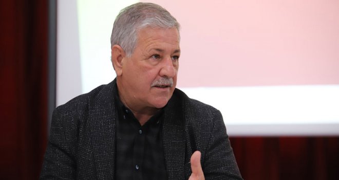 Gürcafer: Kırsal kesim arsalarının yüzde 80’i boş duruyor, kalan kısmı ise yasak olmasına rağmen satıldı