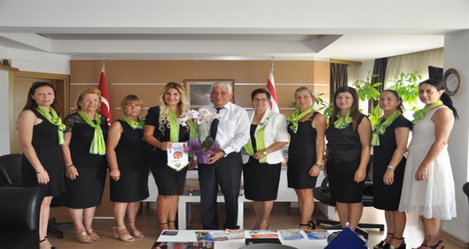 GÜZELYURT YEŞİLADA LİONS KULÜBÜ’NDEN ÖZÇINAR’A NEZAKET ZİYARETİ