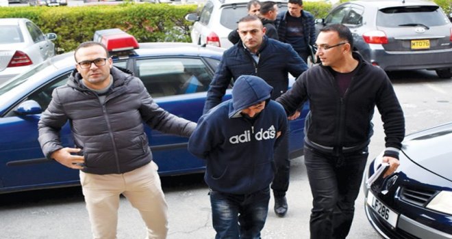 Haraç istemekle suçlanan Urkan serbest, Akram cezaevinde