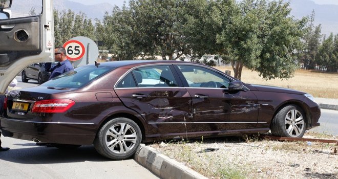 Hasipoğlu’nun aracına kamyon çarptı