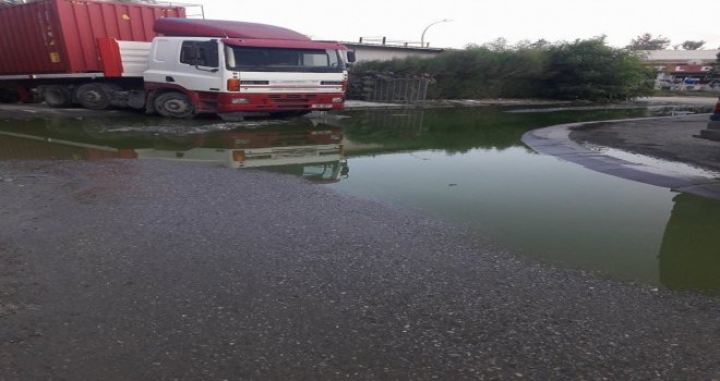Haspolat Sanayi Sitesi lağıma boğuldu