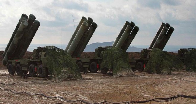Hindistan Rusya’dan S-400 almak için görüşmelere başladı