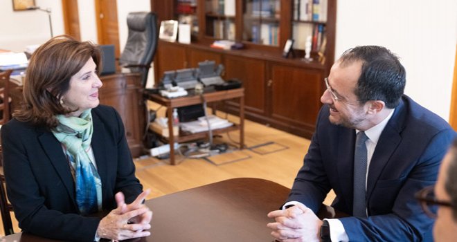 Holguin ikinci tur temaslarını bugün Hristodulidis’le yapacağı yeni görüşme ile tamamlıyor