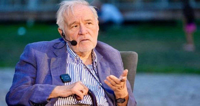 İlber Ortaylı, İstabul’da Kıbrıs tarihi anlattı: Barış Harekatı, katliam ve istiladan korudu