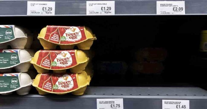 İngiltere'de bazı süpermarketlerde yumurta satışına sınırlama getirildi