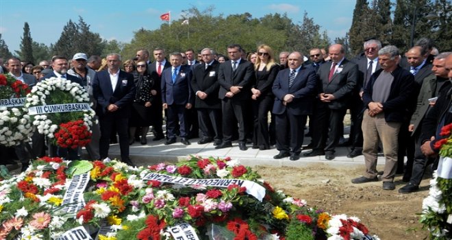 İRSEN KÜÇÜK DEFNEDİLDİ