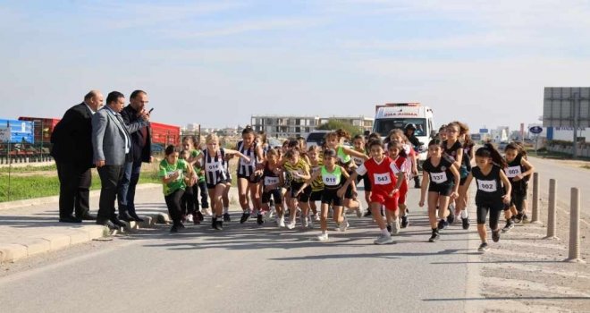 İskele’de çocuklar ve gençler, Ata’ları için koştu
