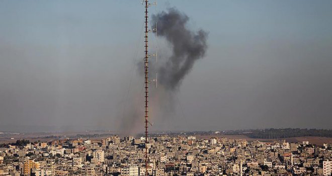 İsrail Gazze’de el-Kassam Tugayları’nın mevzilerini vurdu