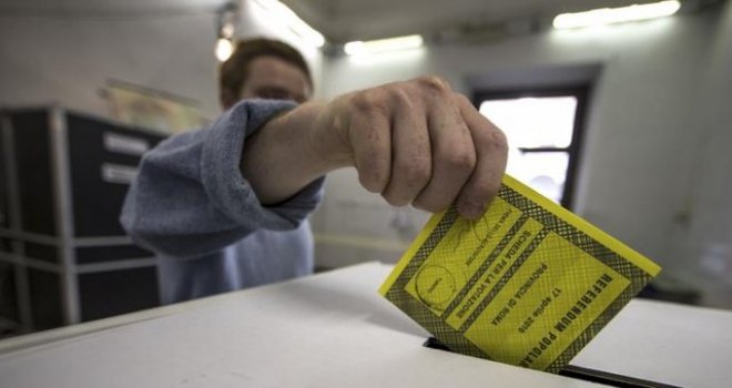 İTALYA'NIN KUZEYİNDE ÖZERKLİK REFERANDUMU