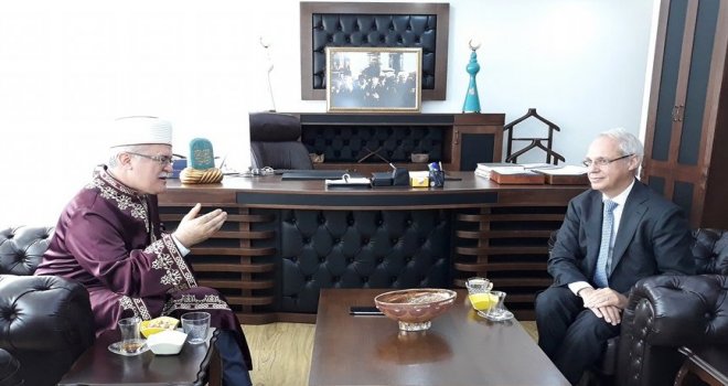 İTALYA’NIN LEFKOŞA BÜYÜKELÇİSİ DİN İŞLERİ BAŞKANI ATALAY’I ZİYARET ETTİ..