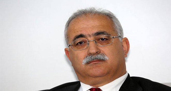 İZCAN HÜKÜMETİN BOZULMASININ BEKLENEN BİR GELİŞME OLDUĞUNU SÖYLEDİ