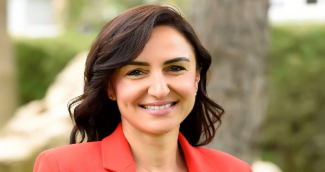 Jale Refik Rogers: Hastanelere maske zorunluluğu getirilmeli