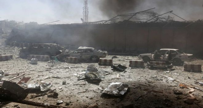 KABİL'DE BOMBALI SALDIRIDA 30 KİŞİ YARALANDI