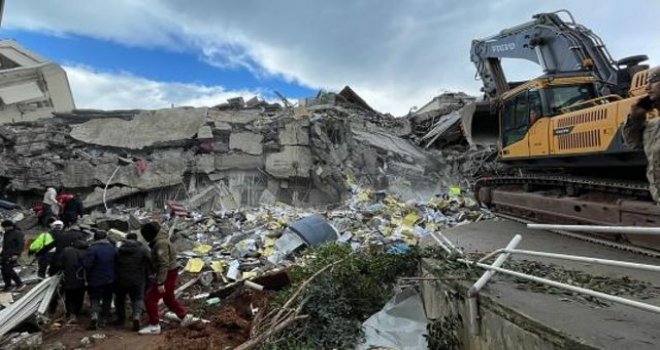 Kahramanmaraş merkezli depremlerin ardından 6 binin üzerinde artçı sarsıntı yaşandı