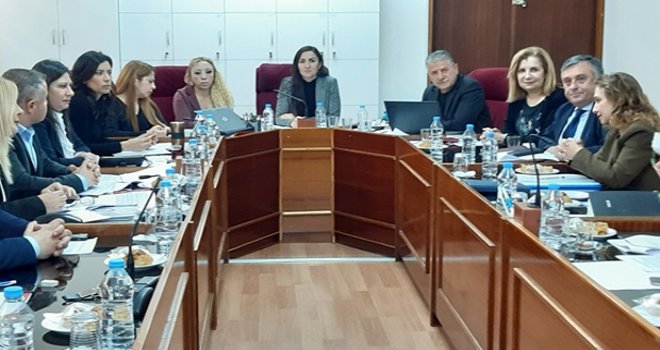 Kamu Çalışanlarının Aylık ve Diğer Ödeneklerinin Düzenlenmesi Yasa Tasarısı' komitede onaylandı