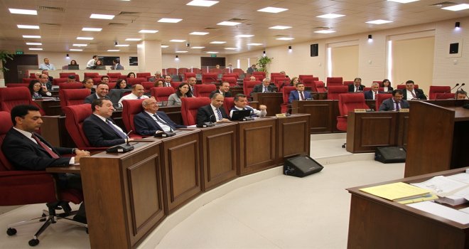 KAMU HİZMETİ KOMİSYONU BÜTÇESİ OY BİRLİĞİYLE ONAYLANDI..