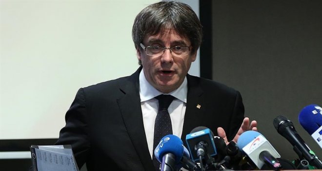 KATALONYA'DA SEÇİME DOĞRU... PUİGDEMONT ADAY LİSTESİNİ BELÇİKA'DA AÇIKLADI