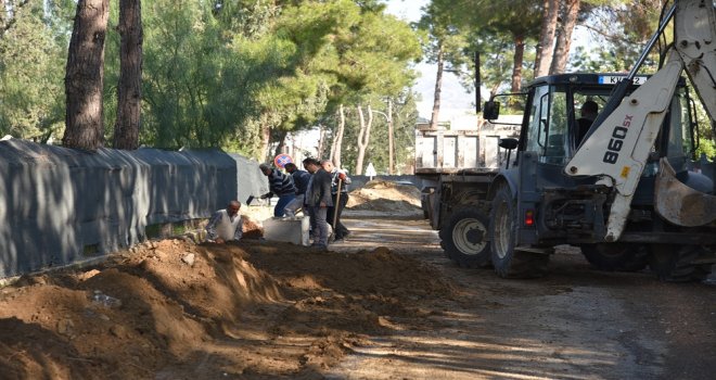 KAYMAKLI-ÇAĞLAYAN YOLUNDAKİ DRENAJ SORUNU ÇÖZÜLDÜ