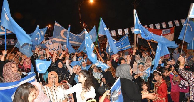 Kerkük'te Türkmenlerin seçim protestosu sürüyor.