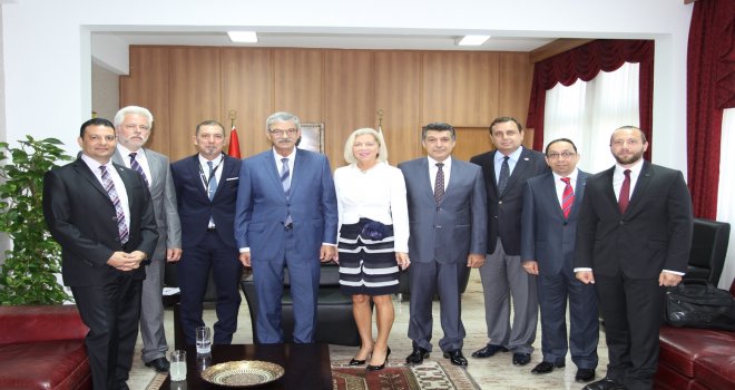 KIBRIS YÜKSEKÖGRETİMİNE YÖN VEREN GAÜ , ZİRVEYE HAZIRLANIYOR