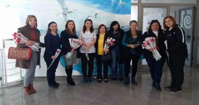 KIBRISLI TÜRK VE KIBRISLI RUM SENDİKACILAR ONKOLOJİ HASTANESİ’Nİ ZİYARET ETTİ