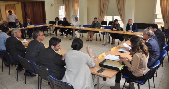 KIBRISLI TÜRK VE KIBRISLI RUM SİYASİ PARTİ TEMSİLCİLERİNİN RUTİN TOPLANTISI YAPILDI.