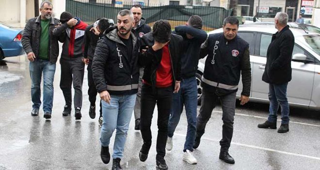 Kimse suçunu kabul etmiyor