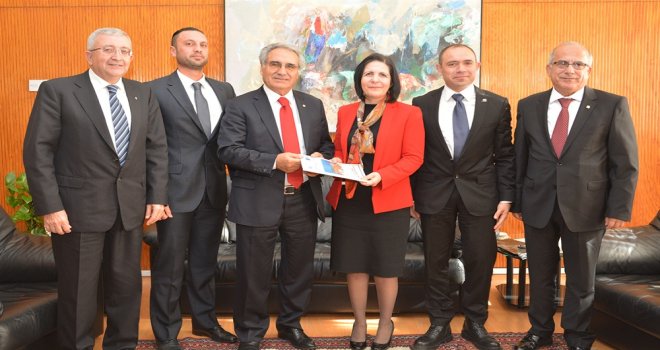 “KKTC ULAŞTIRMA GENEL DEĞERLENDİRME RAPORU” CUMHURİYET MECLİSİ SİBER’E SUNULDU