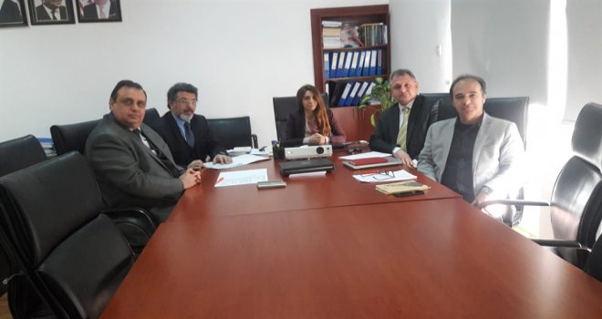 KKTC YÜKSEKÖĞRETİMİ EKONOMİK VE SOSYAL SÜRDÜRÜLEBİLİRLİK KOMİSYONU TOPLANDI