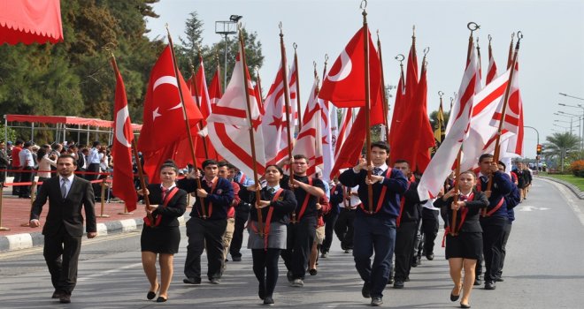 KKTC’NİN 34’ÜNCÜ KURULUŞ YILDÖNÜMÜ TÖRENLERLE KUTLANIYOR