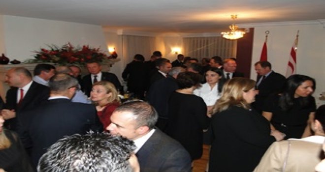 KKTC'NİN KURULUŞUNUN 34. YIL DÖNÜMÜ İZMİR’DE KUTLANDI