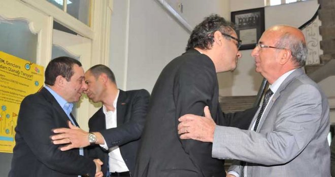 KOALİSYON GÖRÜŞMELERİ SÜRÜYOR… 